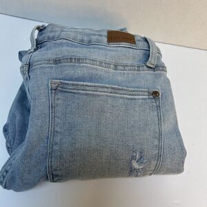 Judy Blue Hi-Rise Control Top Skinny Distressed Jean Light Sz 11/30 Style #88431